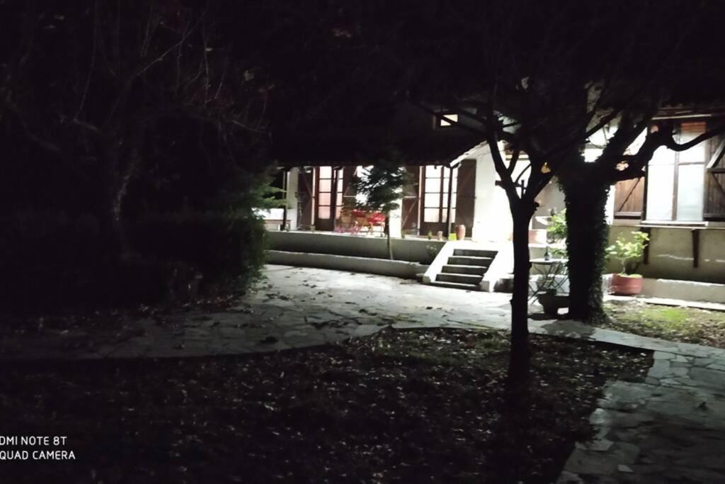 Αρχοντικο Στουσ Προποδεσ Του Ορουσ Διρφυσ Villa Loutsa  Exteriör bild